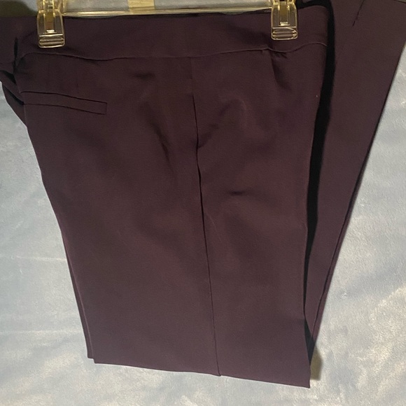 NWT Nine Eight Beautiful plum color dress pants, great color for all seasons - Picture 5 of 7